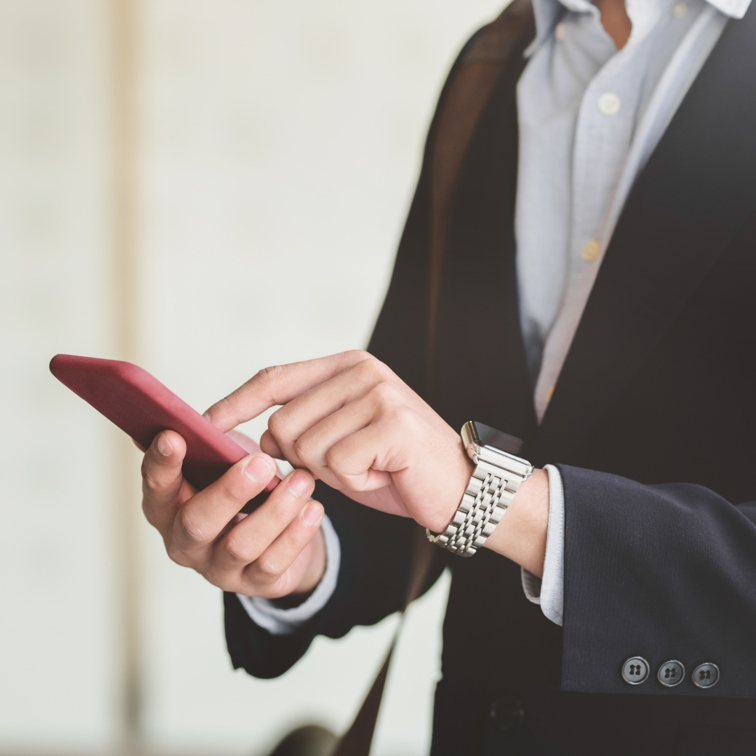 Government contractors using LinkedIn for networking and booking calls